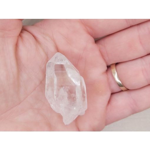 Hegyikristály nyers csúcs