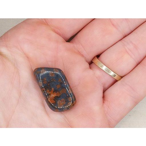 Hematit földpát marokkő közepes 