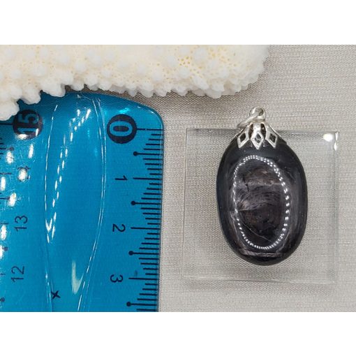 Hipersztén medál lapos