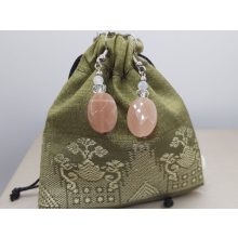 Holdkő formadíszített fülbevaló