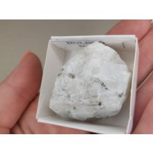 Holdkő nyers ásvány véletlenszerűen