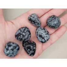 Hópehelyobszidián marokkő véletlenszerűen