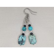 Howlit formadíszített füli