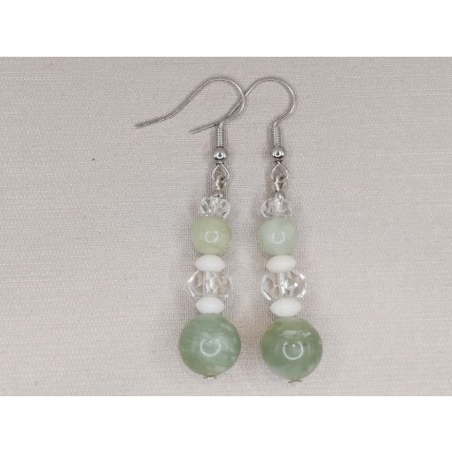 Jade formadíszített fülbevaló