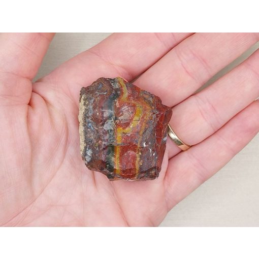 Jáspis-opál nyers kő Mátra