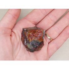 Jáspis-opál nyers kő Mátra