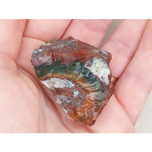 Jáspis-opál nyers kő Mátra