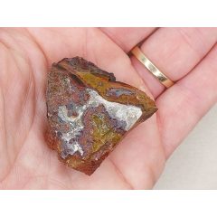 Jáspis-opál nyers kő Mátra