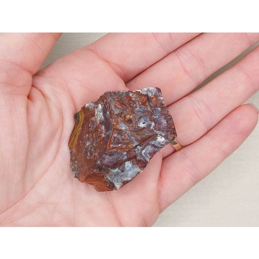 Jáspis-opál nyers kő Mátra