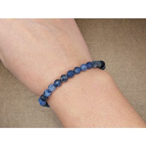 Dumortierit karkötő fazettált 6 mm