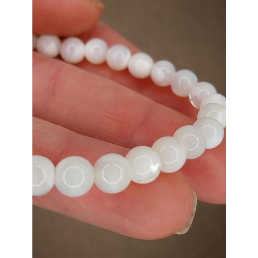 Fehér gyögyház karkötő 6 mm