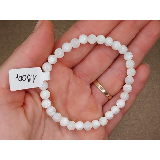 Fehér gyögyház karkötő 6 mm