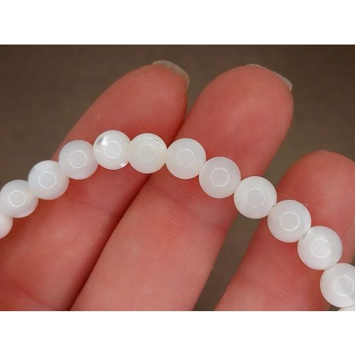 Fehér gyögyház karkötő 6 mm