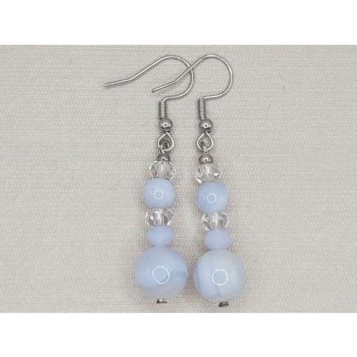 Kalcedon formadíszített fülbevaló