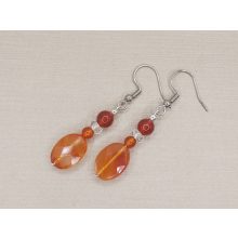 Karneol formadíszített fülbevaló