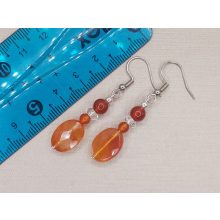 Karneol formadíszített fülbevaló