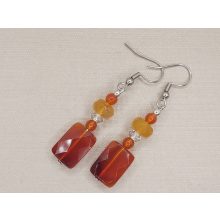 Karneol formadíszített fülbevaló