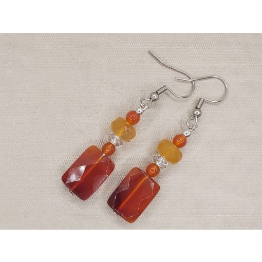 Karneol formadíszített fülbevaló