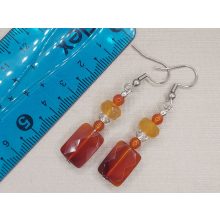 Karneol formadíszített fülbevaló