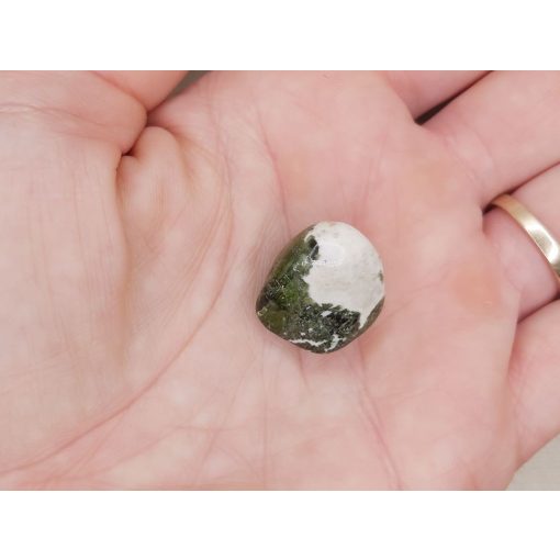 Krómdiopszid marokkő