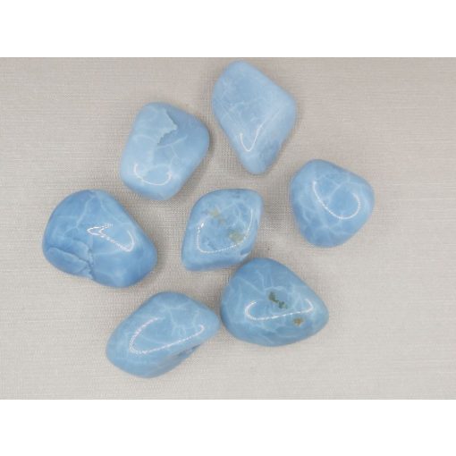 Kék opál marokkő közepes véletlenszerűen