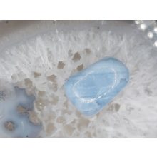 Kék opál marokkő közepes 