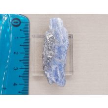 Kianit nyers kő kicsi