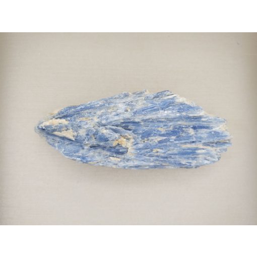 Kianit nyers kő nagy