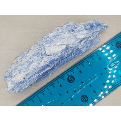 Kianit nyers kő közepes