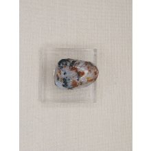 Klinohummit marokkő