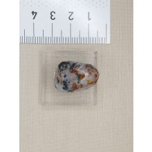 Klinohummit marokkő