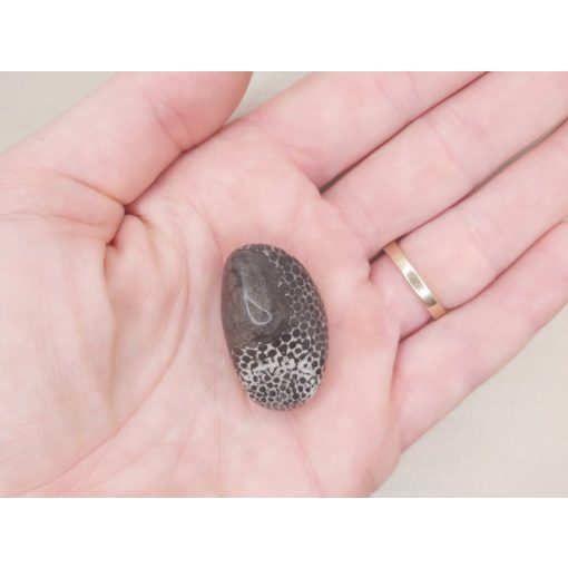 Korall marokkő fekete