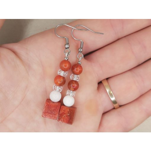 Korall formadíszített füli