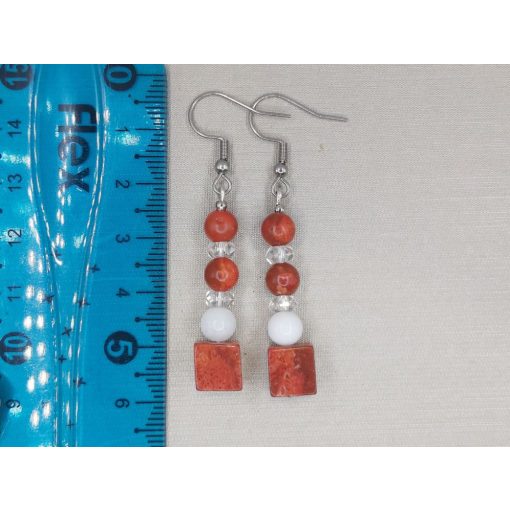 Korall formadíszített füli