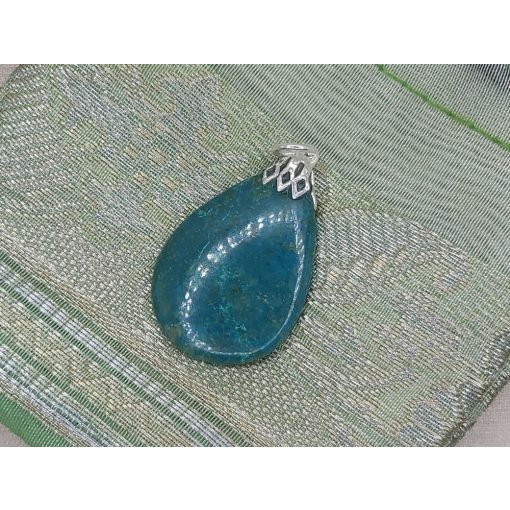 Krizokolla medál kaboson 