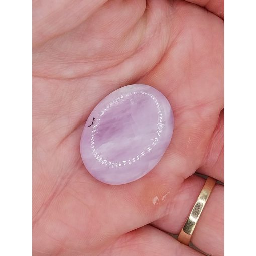 Kunzit marokkő lapos ovális
