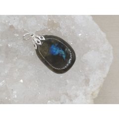 Labradorit medál lapos 