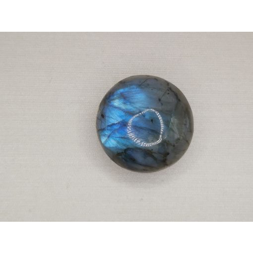 Labradorit marokkő nagy  fél gömb