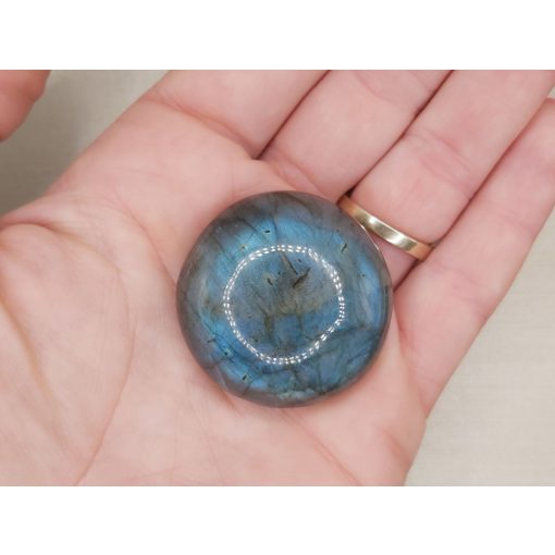 Labradorit marokkő nagy  fél gömb