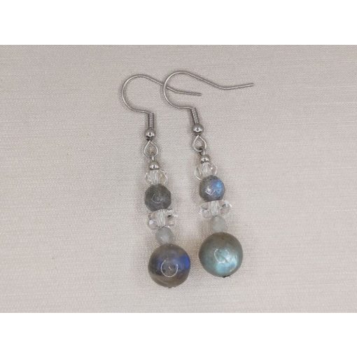 Labradorit formadíszített füli