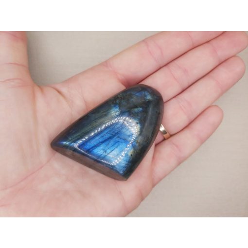 Labradorit nagy  totem