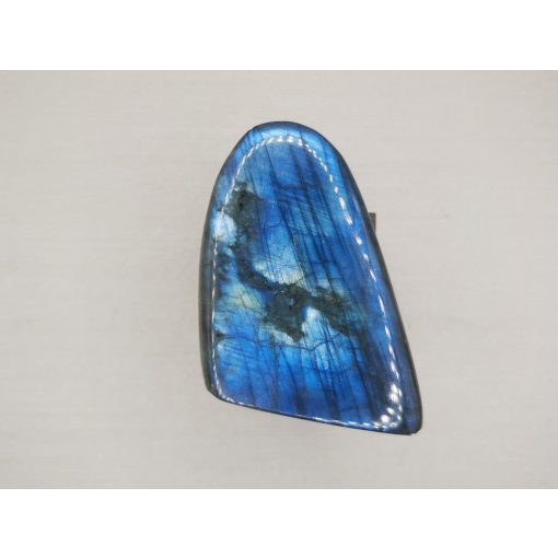 Labradorit nagy  totem