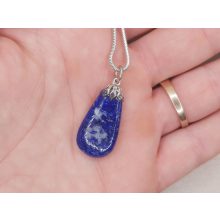 Lápisz lazurit medál kaboson