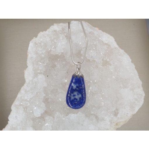 Lápisz lazurit medál kaboson