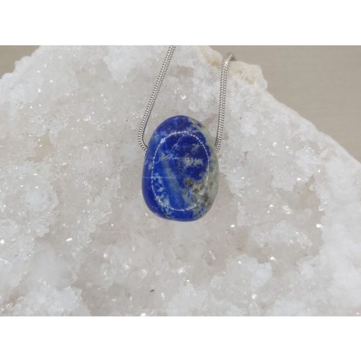 Lápisz lazurit fúrt kő