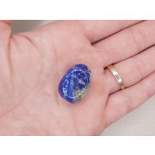 Lápisz lazurit fúrt kő