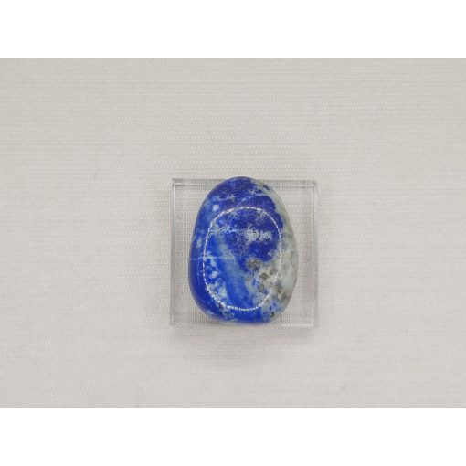 Lápisz lazurit fúrt kő