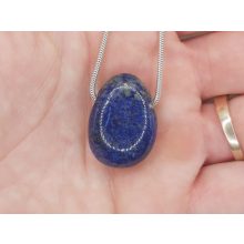 Lápisz lazurit fúrt kő