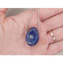 Lápisz lazurit fúrt kő