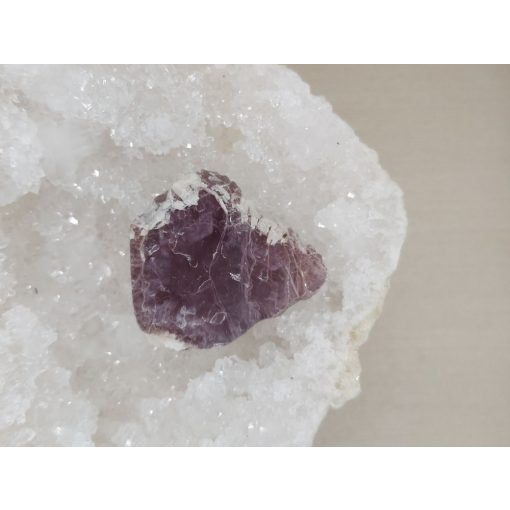 Lepidolit nyers kő kicsi